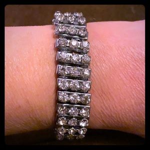 Vintage faux diamond expandable fashion bracelet